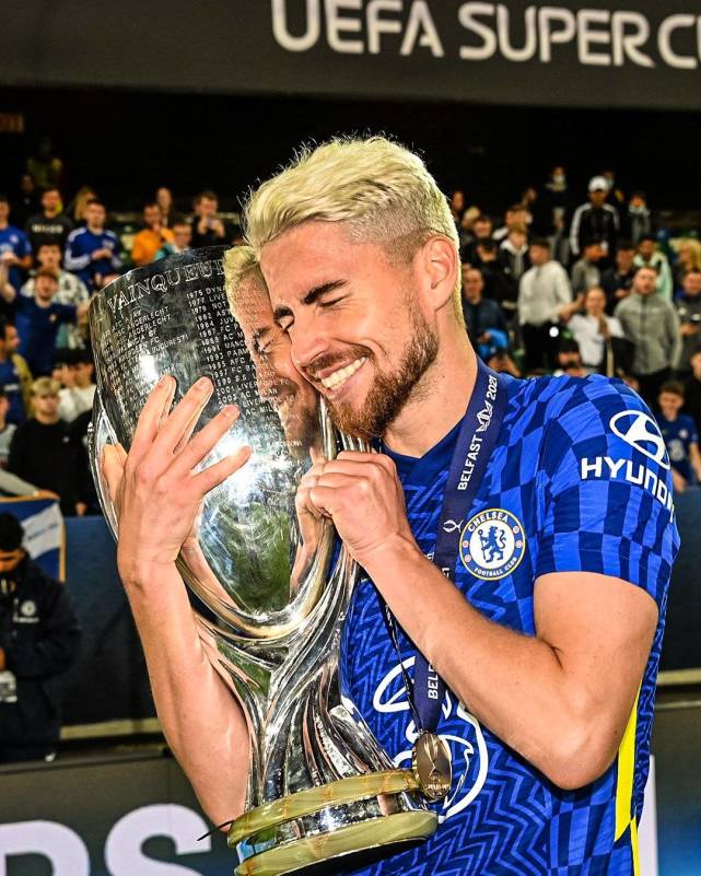 包含集结日欧超杯传出新动向，洛杉矶湖人官宣签约，管理层表态：震撼外界，资深球员宣示担当的词条-开云线上平台