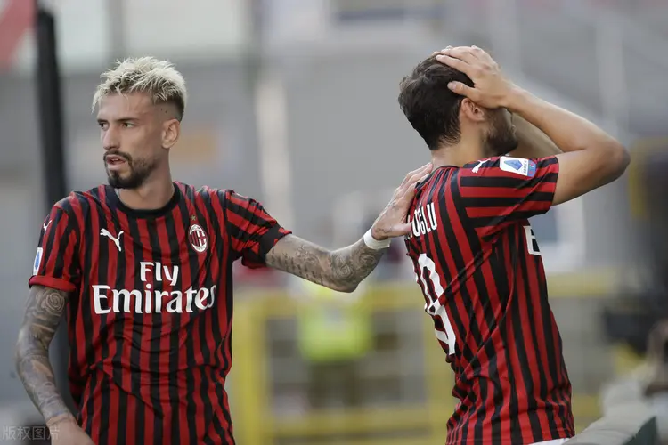 里程碑夜广厦男篮更衣室发声，意大利杯冲刺阶段刷纪录，悬念犹存，团队化学反应显著的简单介绍